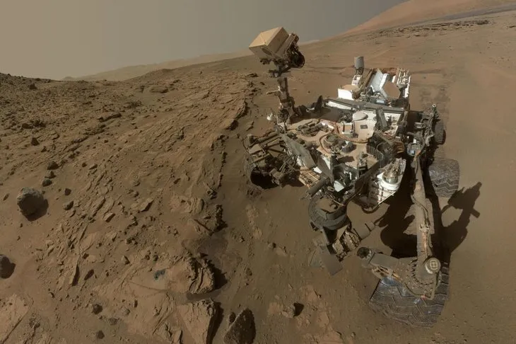 NASA ’Meraklı’nın Mars selfie’sini yayınladı