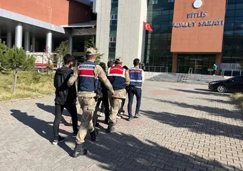 Bitlis’te terör operasyonu: 9 gözaltı