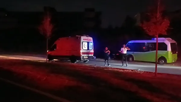 1694045925910.jpg Yolun karşısına geçerken halk otobüsü çarptı! Olay yerine ekipler sevk edildi - 4