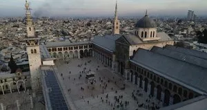 Şam’ın simgesi Emevi Camii’nde ikinci cuma!