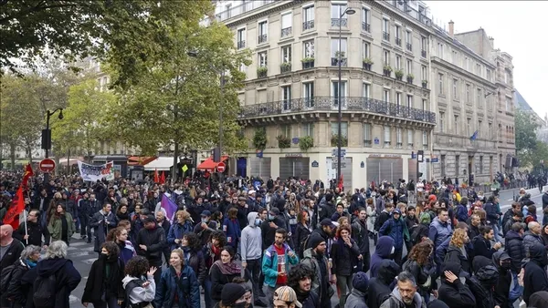 1693606982355.jpg Fransa’da tartışmalı emeklilik reformu için karar verildi! Yeni emeklilik maaşı... - 3