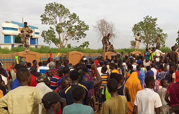 Nijer’in verdiği 48 saatlik süre doldu! Gözler Fransa’da!