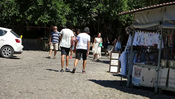 Yerli yabancı turist akın ediyor! Bayramda yüzde 100 doluluk bekleniyor - 1