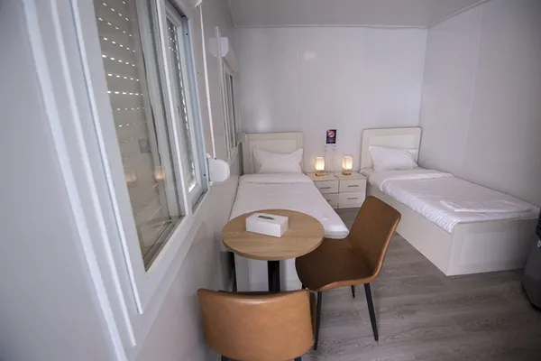 Katar’dan depremzedeler için 1400 konteyner daha