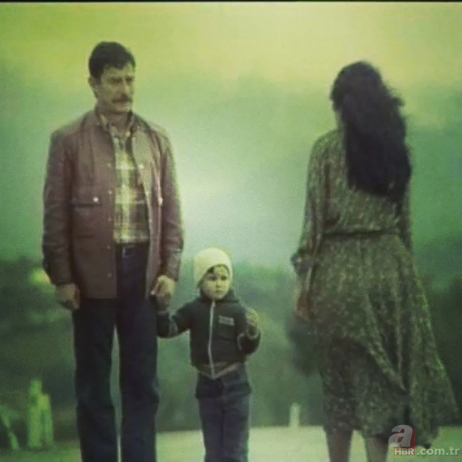 Yeşilçam unutulmazı Selvi Boylum Al Yazmalım filminin küçük Samet'i herkesi şaşırttı! Meğer usta oyuncunun kızıymış 5