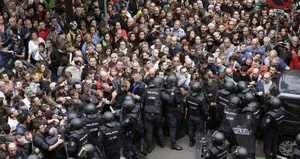 Katalan liderden İspanya hükümetine tehdit