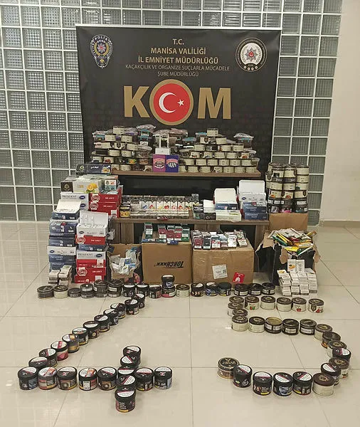 manisada-uyusturucu-operasyonu-3-kisi-gozaltinda-1634158543371.jpg Manisa'da uyuşturucu operasyonu: 3 kişi gözaltında - 1