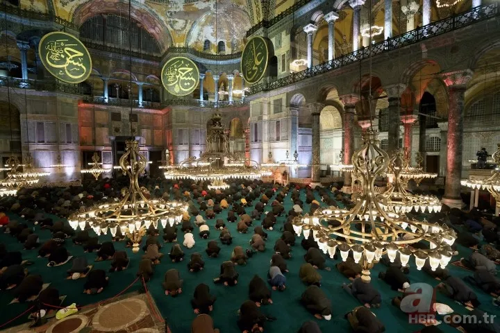 Ayasofya Camii'nde Regaip Kandili coşkuyla idrak edildi 17