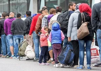 Kanada 2017'de 300 bin göçmen alacak