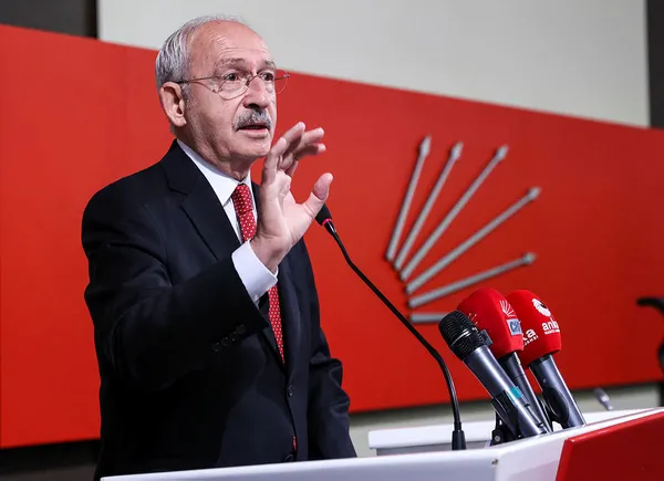 tunc-soyer-osmanli-devletine-nefret-kustu-gaflet-dalalet-ve-hiyanet-icindeydiler-1662753409019.jpg Tunç Soyer Osmanlı Devleti'ne nefret kustu: Gaflet dalalet ve hıyanet içindeydiler - 6