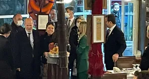 İngiliz büyükelçinin ’gizemli’ görüşmeleri