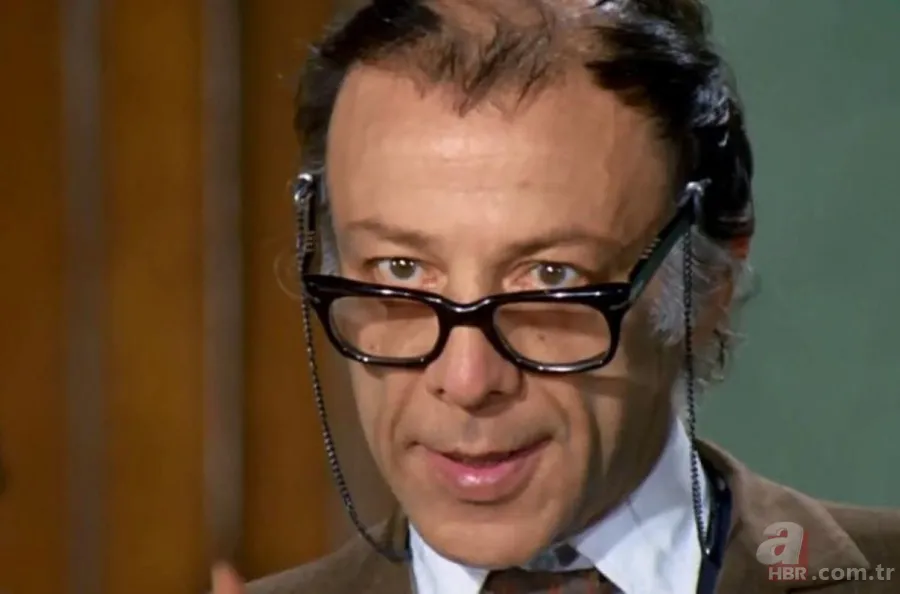 93 yıllık ömrüne tam 4 evlilik sığdırdı! Türk Sineması'nın 'Mahmut Hoca'sıydı! Münir Özkul'un kimsenin bilmediği oğlu... 2