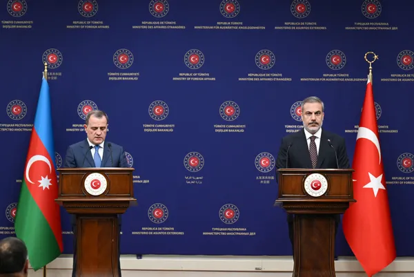 disisleri-bakani-hakan-fidan-iit-ulkelerinin-ortak-tavir-ortaya-koymasi-onemli-1690802322336.jpg Dışişleri Bakanı Hakan Fidan'dan flaş Laçin mesajı! Bakan Fidan Kur'an-ı Kerim'e alçak saldırılarda iki ülkeyi işaret etti - 4