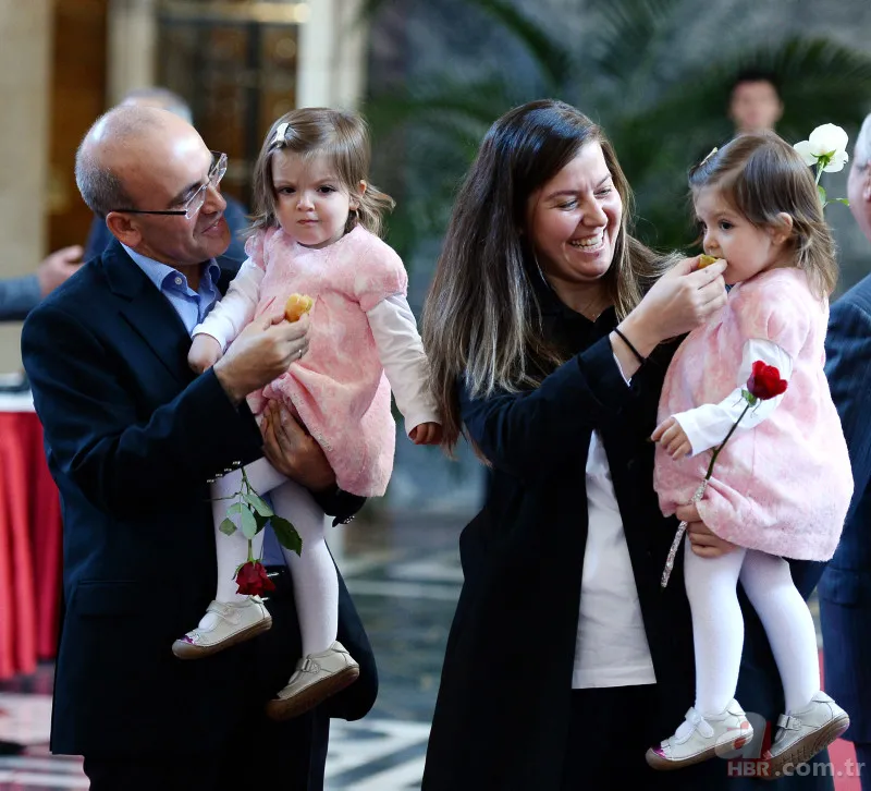 Mehmet Şimşek kimdir, kaç yaşında, nereli ve ne iş yapıyor? Hayatı ve kariyeri... 6