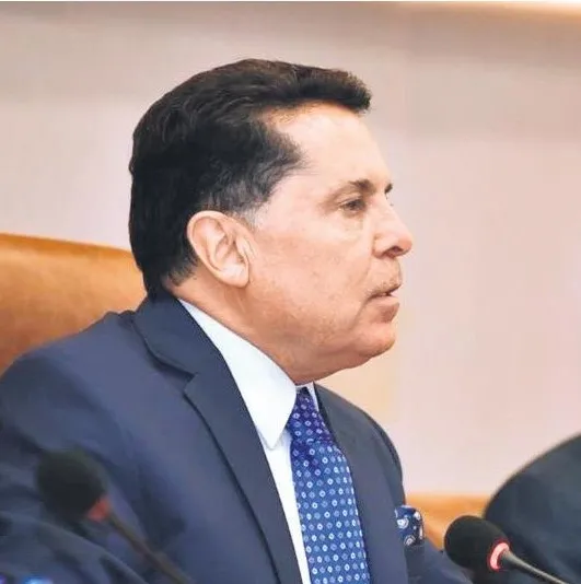 CHP’li Foça Belediyesi haciz şokuyla karşı karşıya! Yüklenici firmanın parasını ödemeyince icralık oldular...