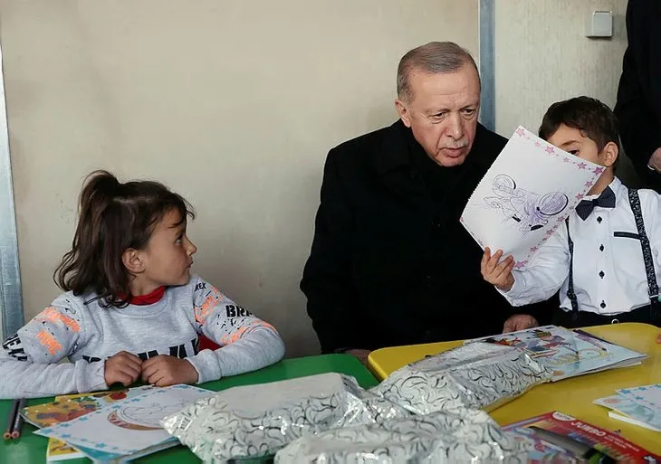 Cumhur Gaziantep’te! Başkan Erdoğan depremzedeleri ziyaret etti