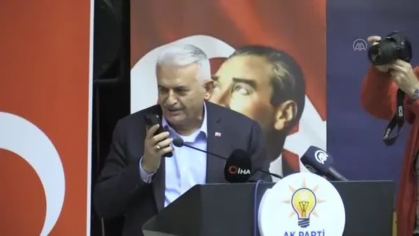 Başkan Erdoğan partililere böyle seslendi: Biz dimdik ayaktayız