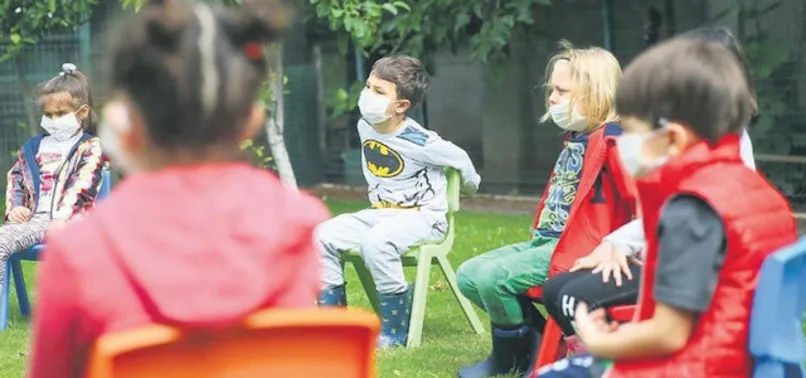 Son dakika: Yüz yüze eğitime bir gün ara verilecek! İstisna durumdaki memurlar izinli sayılacak...Valilikler açıkladı