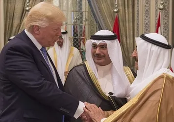 ABD Başkanı Trump'ın dikkat çeken görüşmesi ertelendi