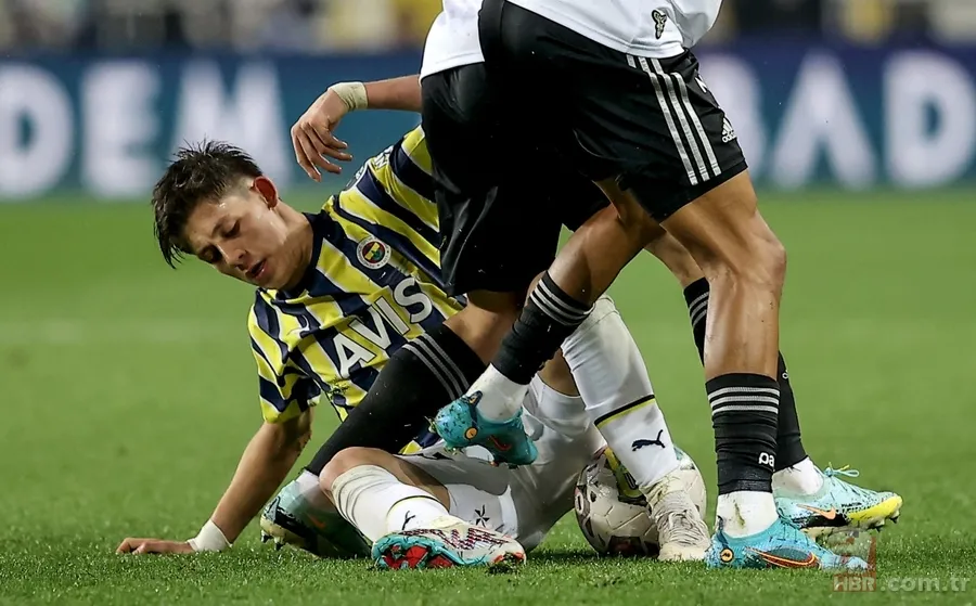 Fenerbahçeli taraftarlardan Ali Koç’a “istifa et” çağrısı! “Fener'i ne hale getirdin” 11