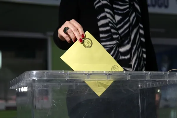 Son dakika: YSK ve Nüfus ve Vatandaşlık İşleri Genel Müdürlüğünden 466 bin Suriyeli seçmen iddiasına yalanlama