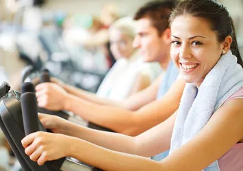 Spor salonuna gitmeden kilo vermenin 10 yolu