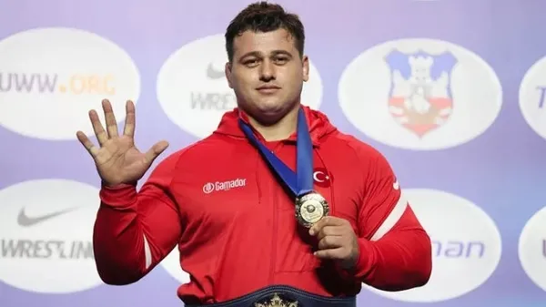 Rıza Kayaalp kimdir? Milli Güreşçi Rıza Kayaalp kaç yaşında, nereli? Kazandığı madalyalar...