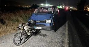 Söke’de minibüs motosiklete çarptı: 3 kişi yaralandı