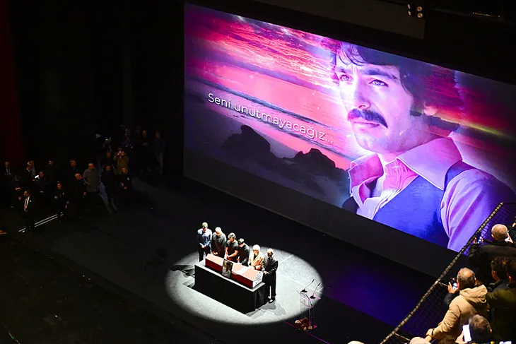 Ferdi Tayfur’a veda! Usta sanatçı son yolculuğuna uğurlanıyor