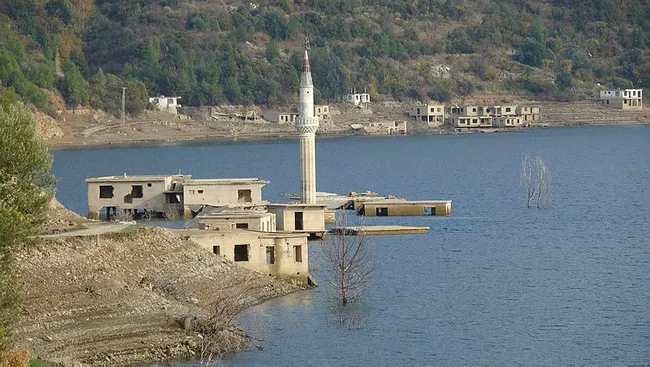 Mersin’de bulunan ve KKTC’ye su temin eden Alaköprü Barajı'nda su seviyesi düştü - 3