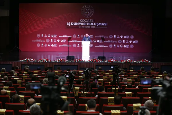 Son dakika: Hazine ve Maliye Bakanı Lütfi Elvan’dan büyüme açıklaması! Yüzde 8’in üzerinde büyüme bekliyoruz