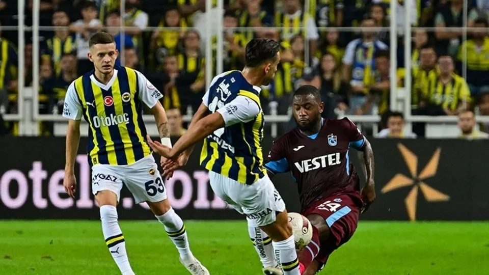 Trabzonspor Fenerbahçe derbisi | Şampiyonluğun düğümü bu maçta! İşte ilk 11'ler! Kadroda büyük sürpriz