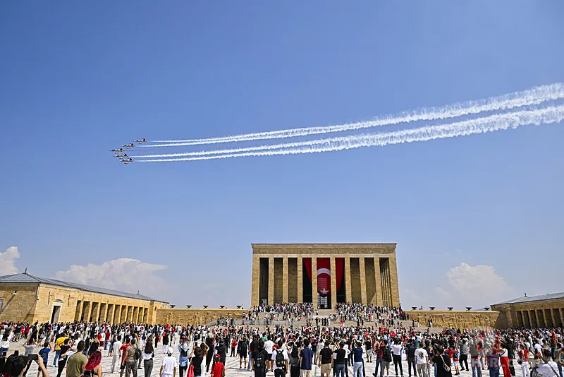 Türk Yıldızları Zafer Bayramı'nda Ankara semalarında 2