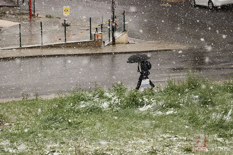 Meteoroloji'den uyarı üstüne uyarı: Sağanak, çöl tozu, kar yağışı... Nisan ortasında buz keseceğiz! 8 Nisan hava durumu 4