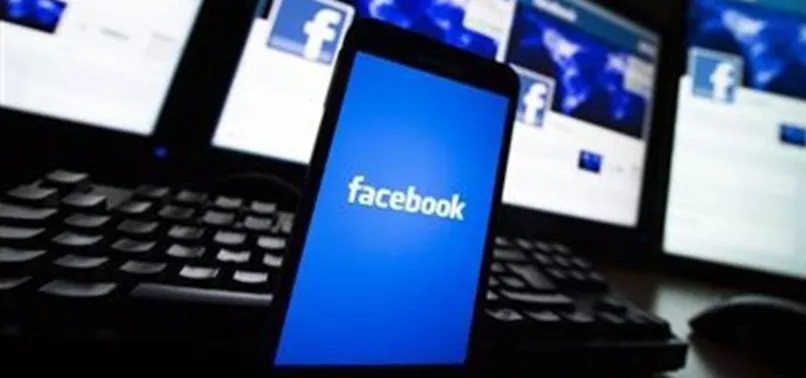 Facebook beğenisi bakanlıktan etti
