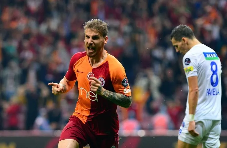 Galatasaray’ın golcüsü İtalya’da bulundu