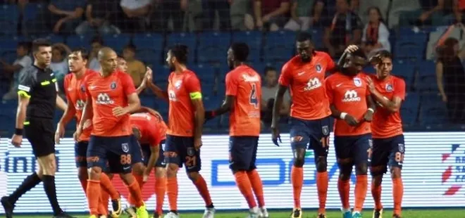 Başakşehir’de 4 isim kadro dışı kaldı