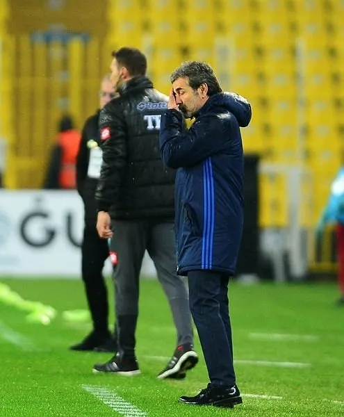 Fenerbahçe yönetimi faturayı Aykut Kocaman’a kesti