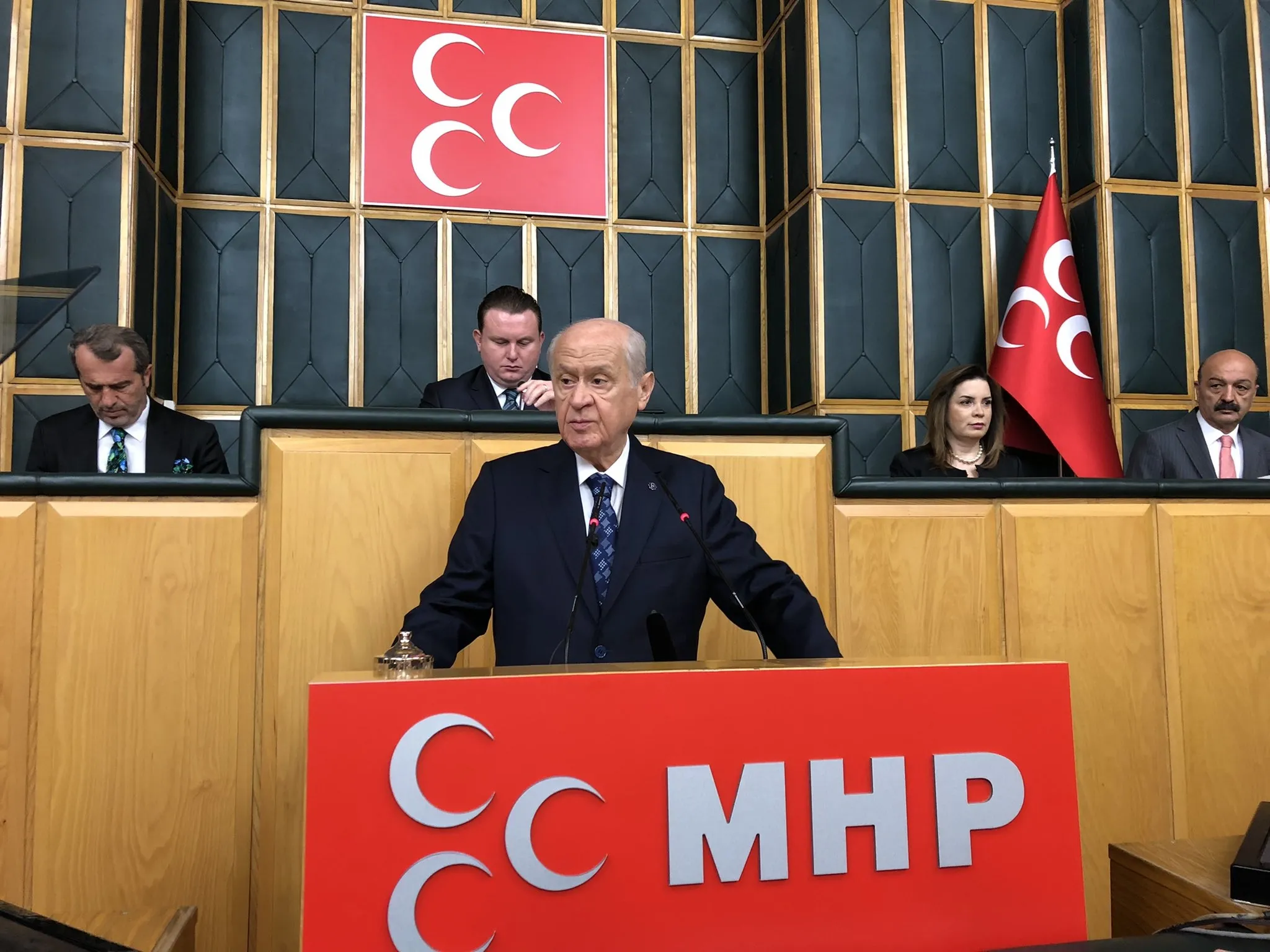 MHP lideri Bahçeli'den önemli mesajlar...