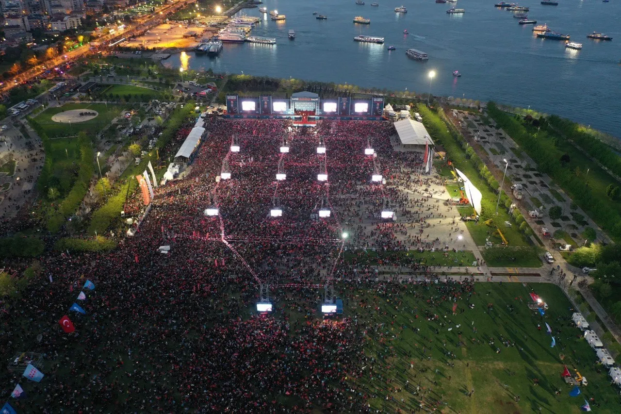 CHP'nin İstanbul mitinginde büyük boşluklar! Bay Kemal ve yardımcılarını üzecek tablo! O anlar drone kamerası görüntülerine yansıdı