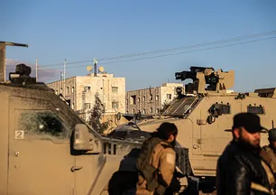 Suriye’de tarihi dönüşüm: Trump ve Şara’dan “birlik” mesajı! SDG için çember daralıyor