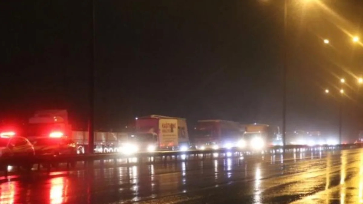 Anadolu Otoyolu'nda feci kaza! Uzun araç kuyrukları oluştu
