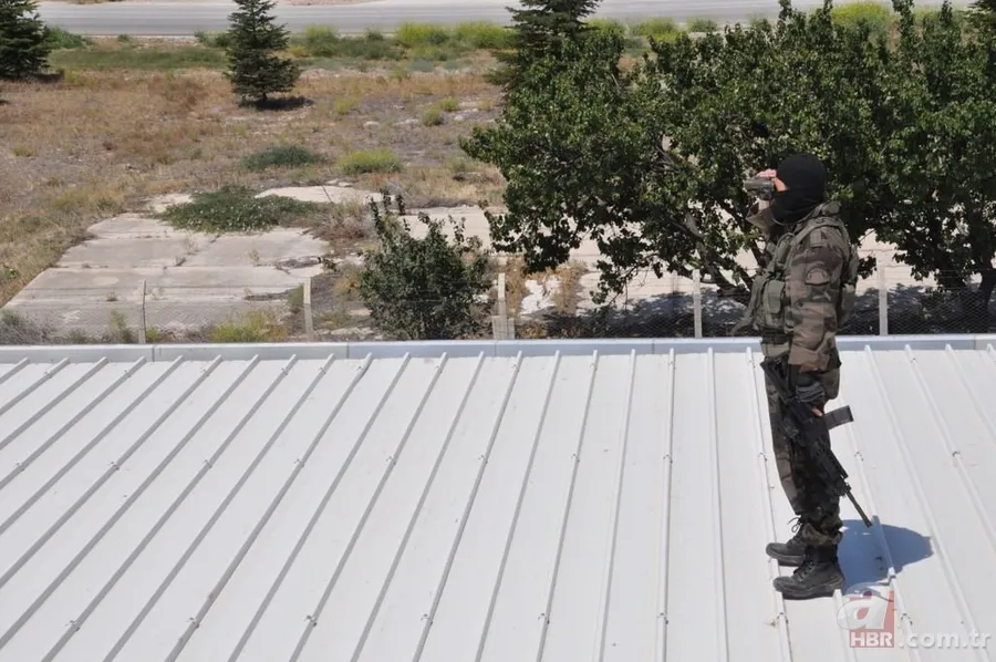 Keskin nişancılar jet üssünde 'kuş uçurtmuyor' 6