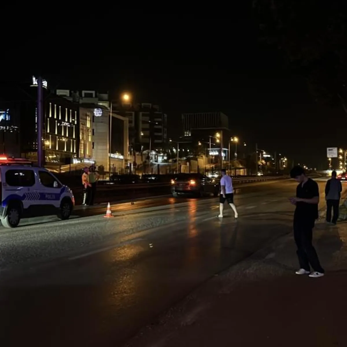 Bursa'da korkunç kaza! Yolun karşısına geçmeye çalışırken metrelerce sürüklendi