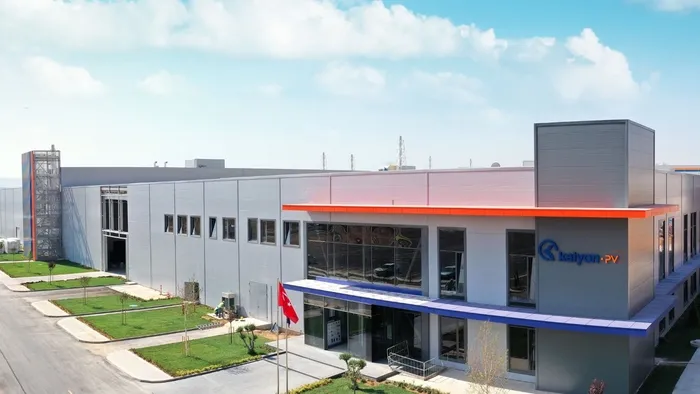 kalyon-holdingden-chpli-ahmet-akinin-kalyon-pv-gunes-paneli-fabrikasi-iddiasina-flas-yanit-1660681259938.jpg Kalyon Holding'den CHP'li Ahmet Akın'ın "Kalyon PV güneş paneli fabrikası" iddiasına flaş yanıt - 1