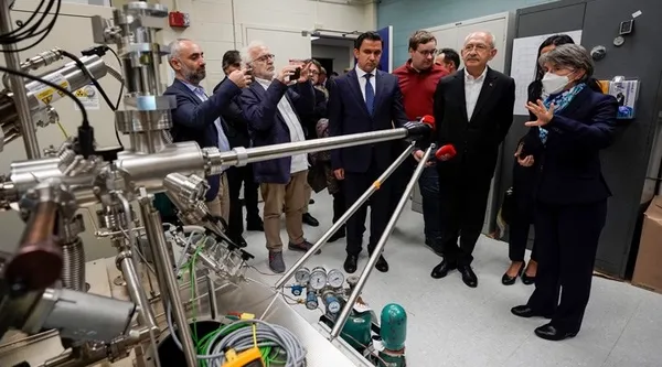 halk-tvde-kilicdarogluna-soguk-dus-chpli-bekir-agirdir-kayda-deger-bir-vizyon-uretti-de-biz-mi-duymadik-1665520209966.jpg Halk TV'de Kılıçdaroğlu'na soğuk duş! CHP'li Bekir Ağırdır: Kayda değer bir vizyon üretti de biz mi duymadık? - 3