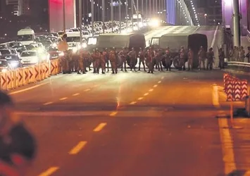Hainler mahkemeyi tiyatroya çevirdi