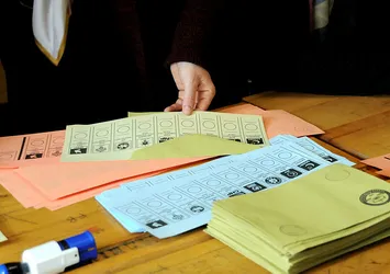 Son dakika: Türkiye seçimini yaptı