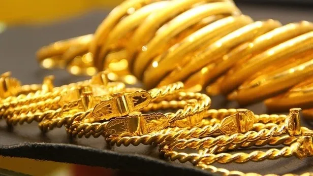 Ters düştü tahtı sallandı! Altın fiyatları rotadan çıktı! Uzman isim yorumladı: Gram, çeyrek, yarım altın fiyatları... - 5