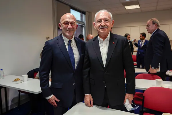 ABD’deki Türk gazetecilerden Kılıçdaroğlu’na tepki! Yanına kimseyi yaklaştırmamış